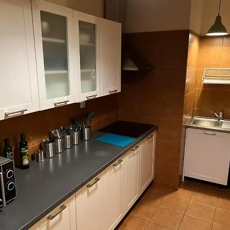 50 People Bis Appartement Krakau
