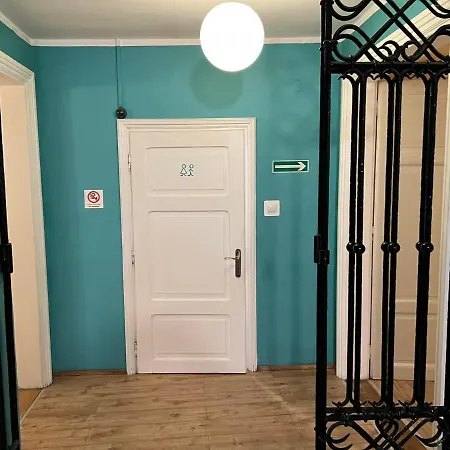50 People Bis Appartement
