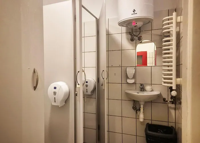 50 People Bis アパート クラクフ