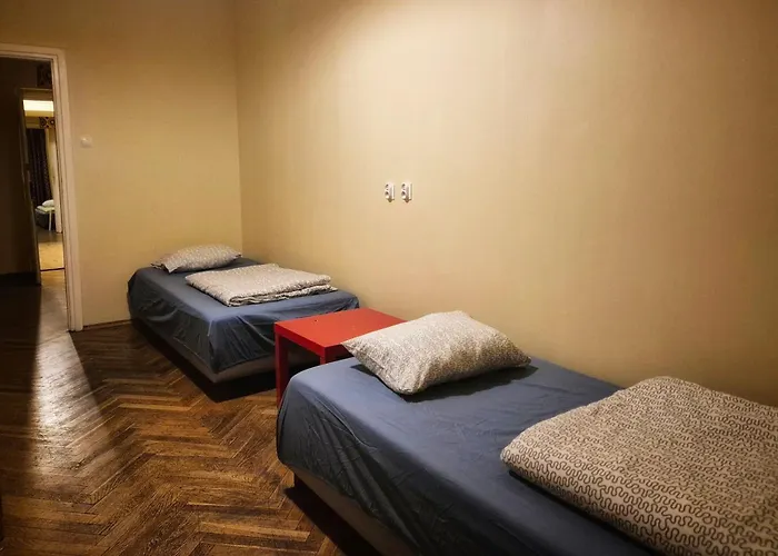 50 People Bis クラクフ